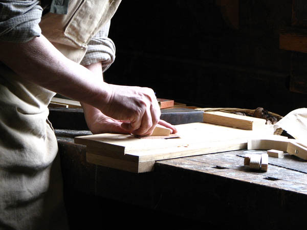 Nuestra <strong>carpintería de madera en  Huércanos</strong> es una empresa de <strong>herencia familiar</strong>, por lo que  contamos con gran <strong>experiencia </strong>en la profesión.